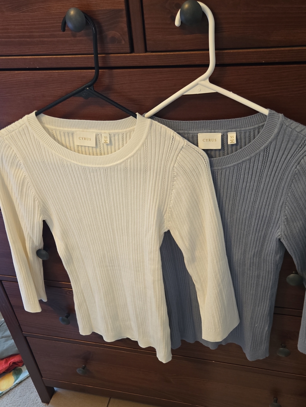 Cyrus Ribbed Crewneck Sweater - White & Blue 3/4 Sleeves